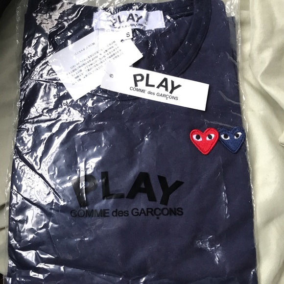 🌸SOLD🌸(NWT) CDG play double hearts in navy blue. - Picture 1 of 5